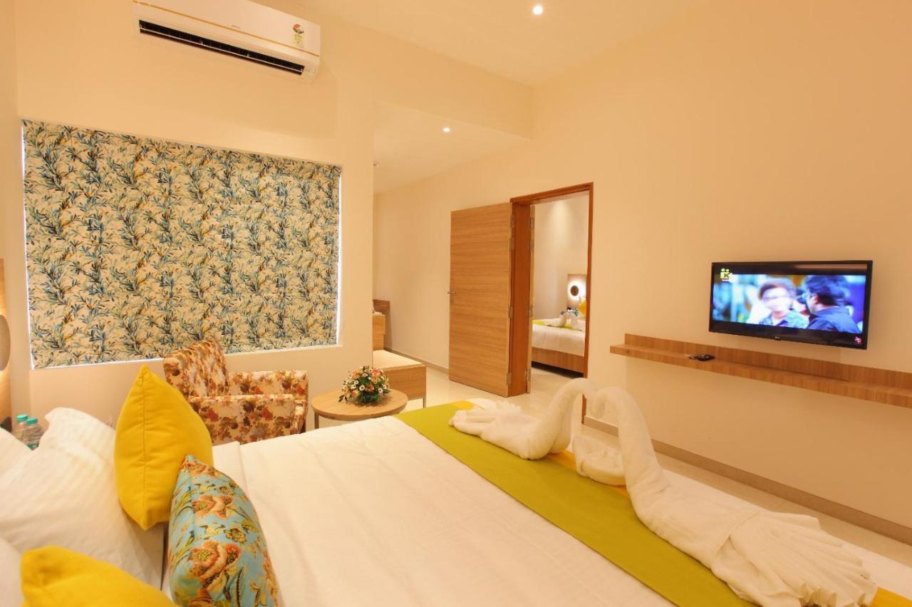 The Grand Ambassador Hotel Kottayam Eksteriør bilde