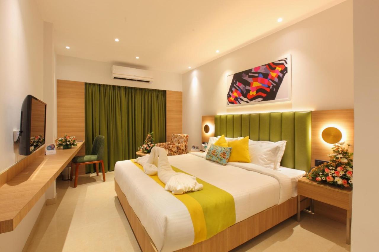 The Grand Ambassador Hotel Kottayam Eksteriør bilde