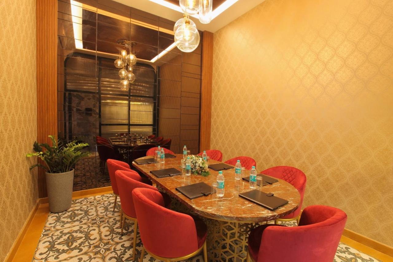 The Grand Ambassador Hotel Kottayam Eksteriør bilde