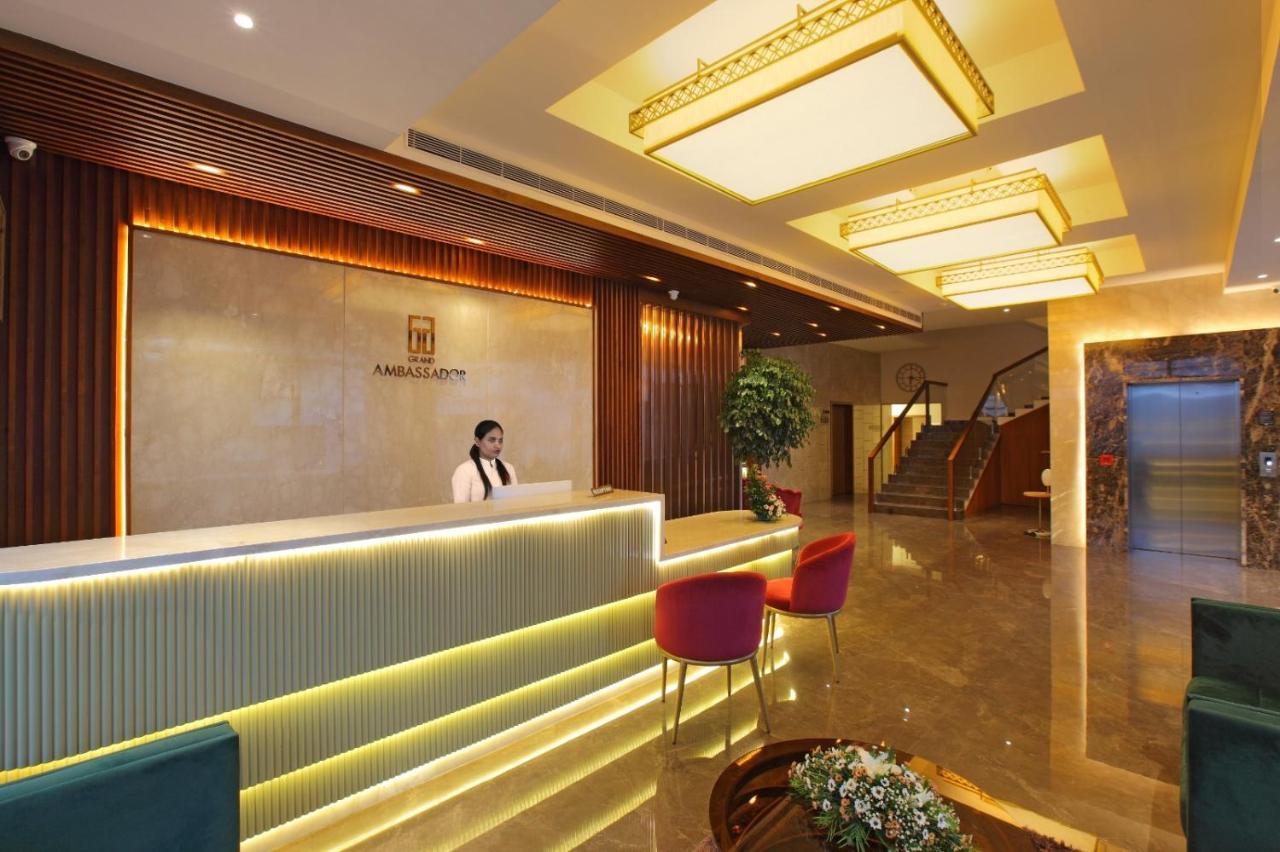 The Grand Ambassador Hotel Kottayam Eksteriør bilde